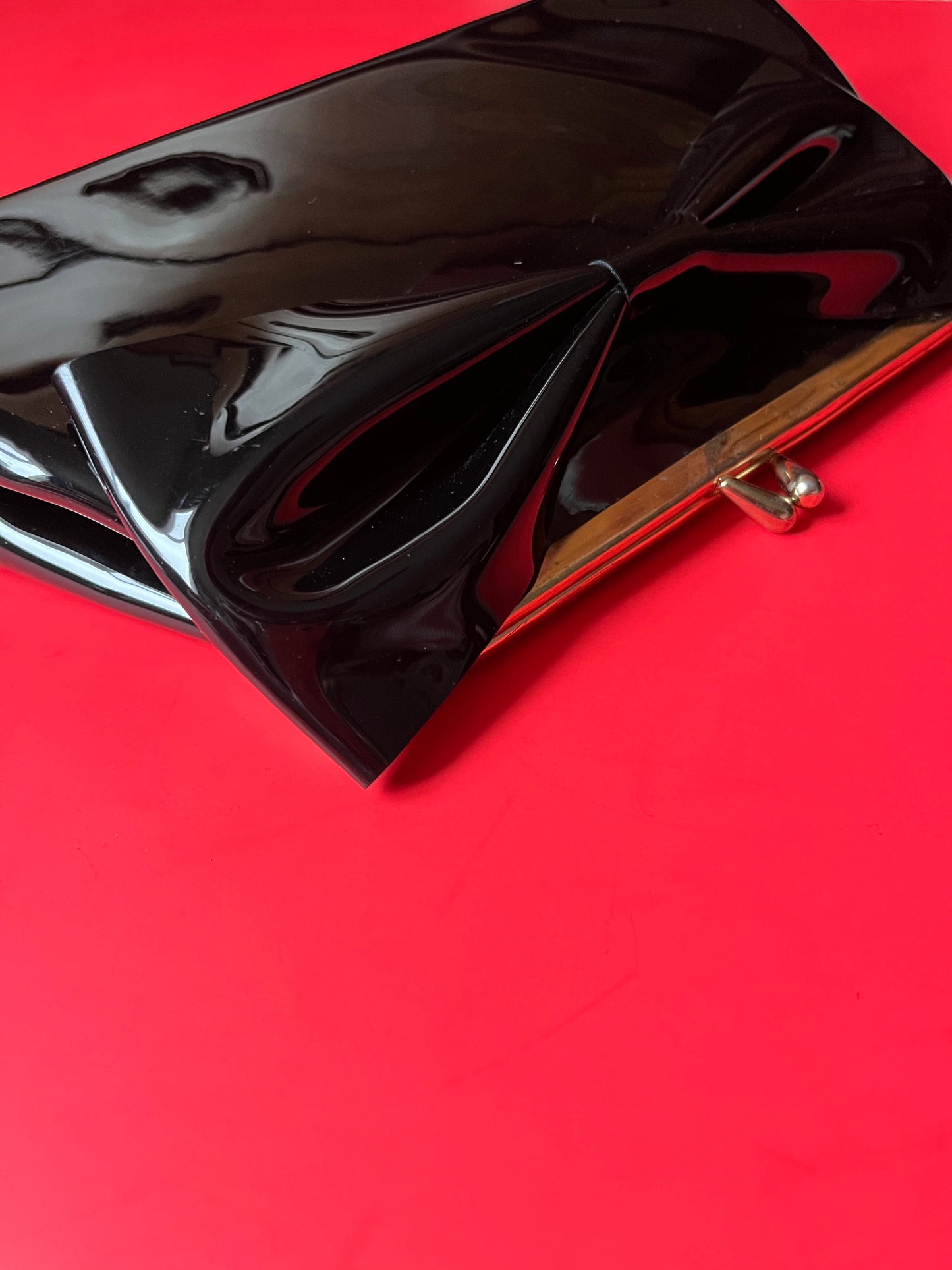 Vintage Bow Black Patent Leather Clutch