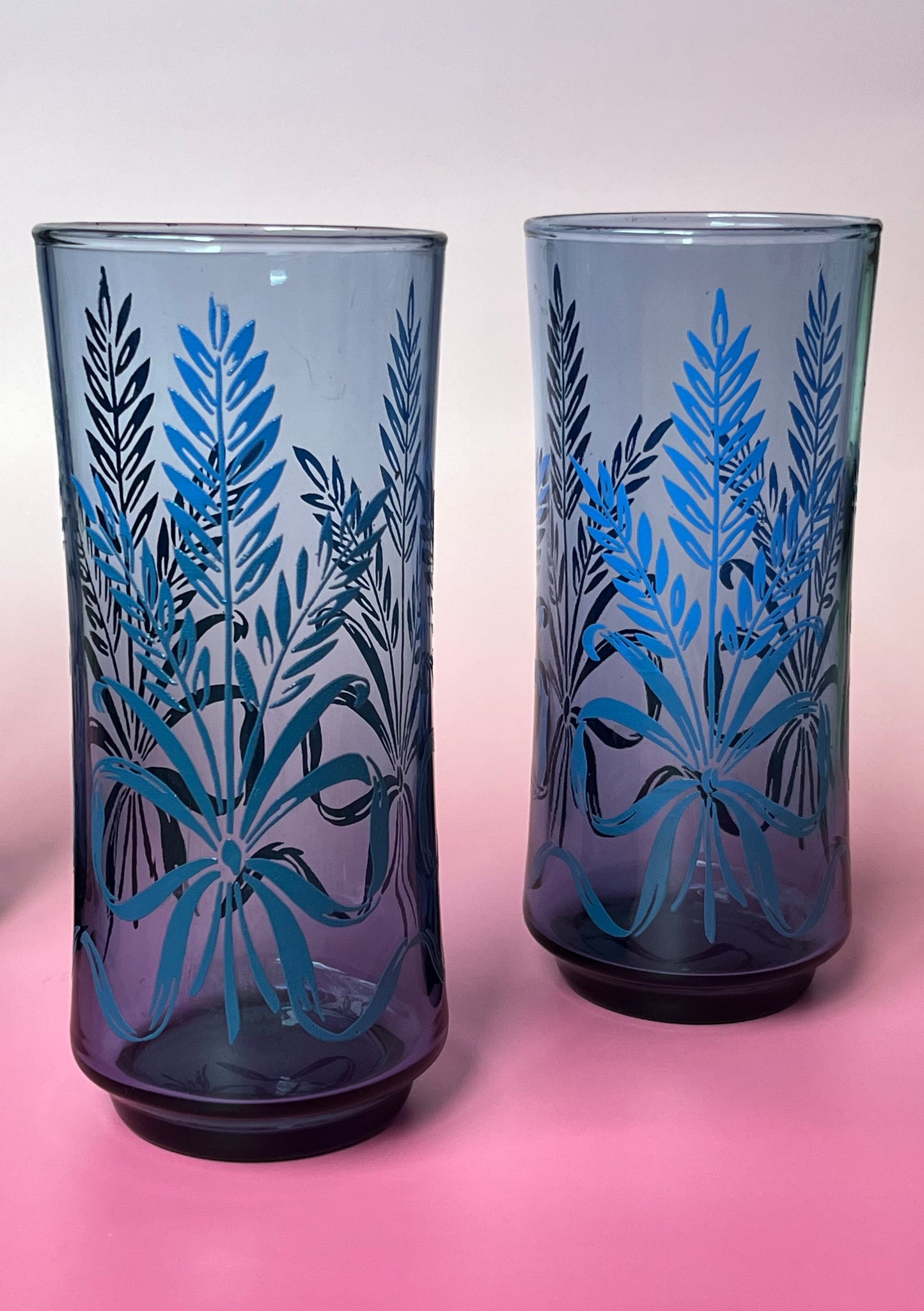 Vintage 1970's Blue Wheat Bow Drinking Glasses